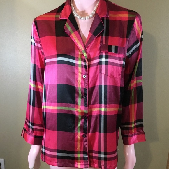 Victoria's Secret size Small plaid sleep shirt - Picture 1 of 2